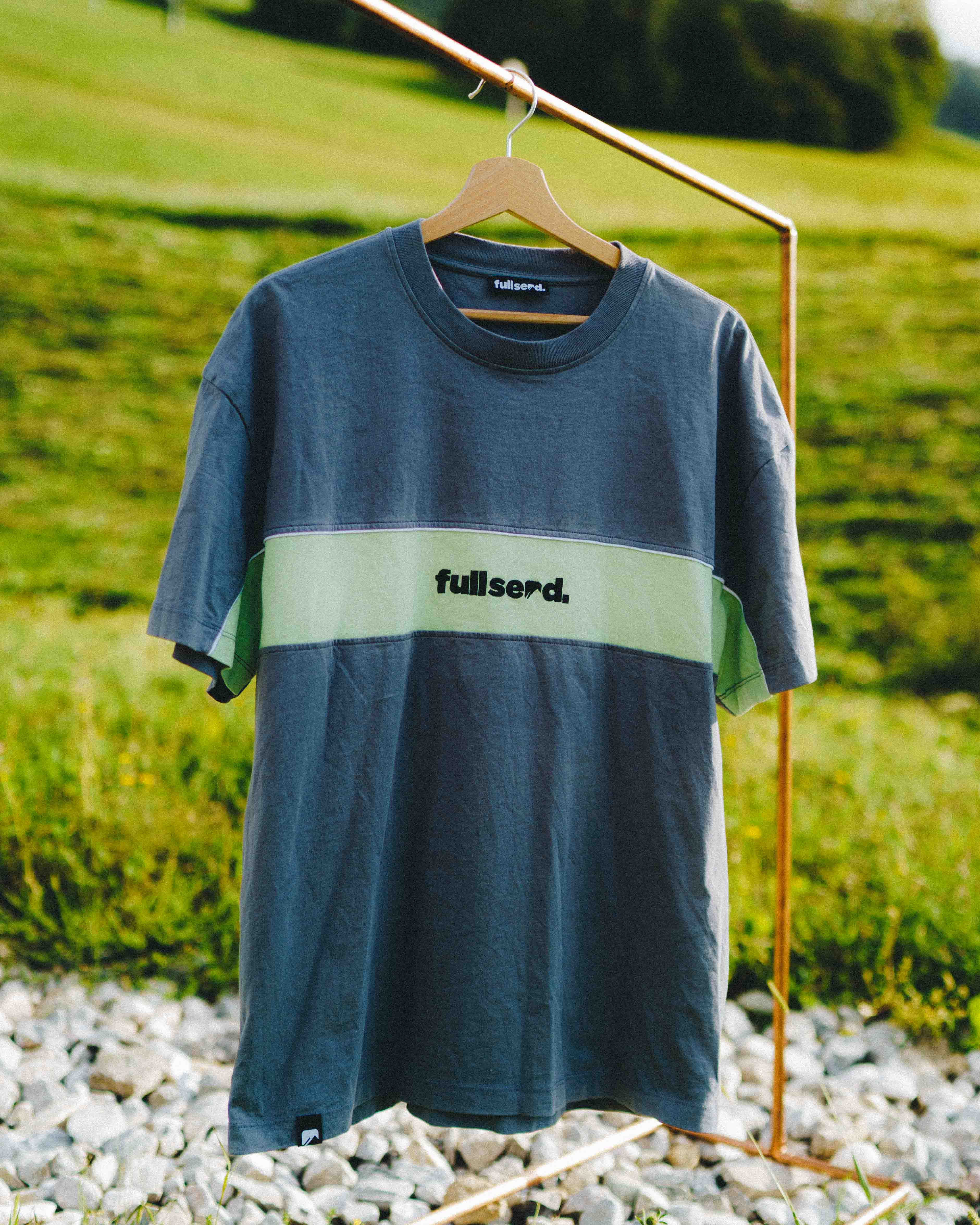 Retro Surf Shirt